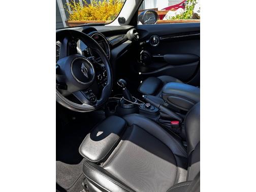 2017 MINI Hardtop Cooper