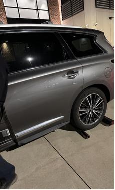 2017 INFINITI QX60 Base