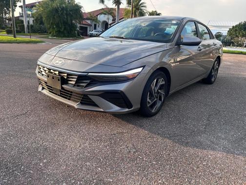 Silver 2025 Hyundai ELANTRA HEV Limited