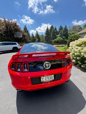 Red 2014 Ford Mustang V6 Premium