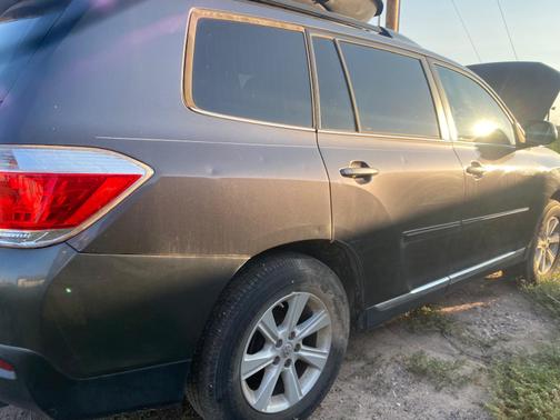 2013 Toyota Highlander SE
