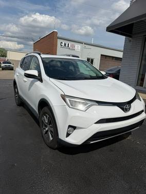 White 2016 Toyota RAV4 XLE