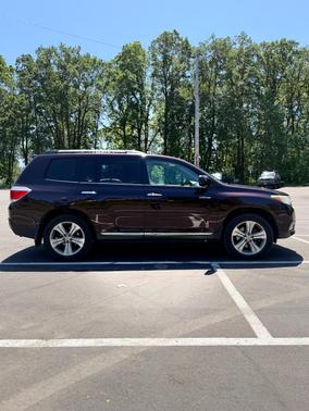 Red 2012 Toyota Highlander Limited