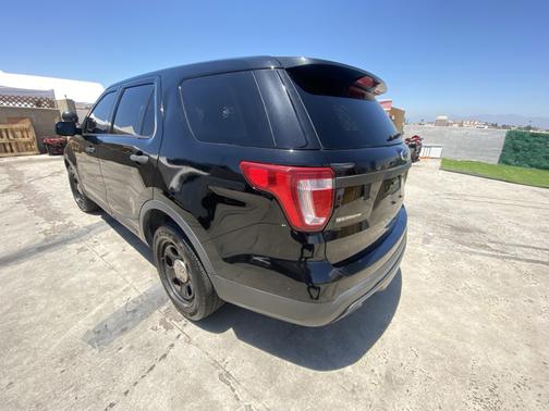 Black 2017 Ford Utility Police Interceptor Base