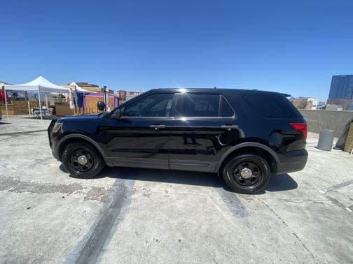 Black 2017 Ford Utility Police Interceptor Base