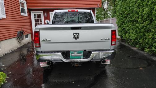 Photo 4 of 6 of 2014 RAM 1500 Big Horn
