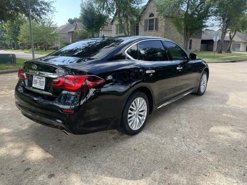 2016 INFINITI Q70L 3.7X