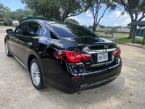 2016 INFINITI Q70L 3.7X
