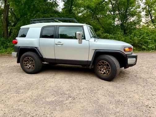 Silver 2008 Toyota FJ Cruiser Base