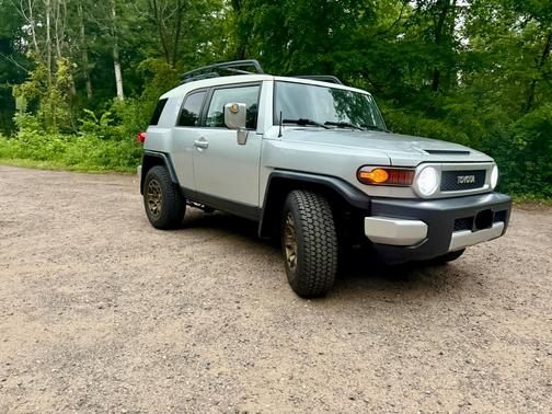 Silver 2008 Toyota FJ Cruiser Base
