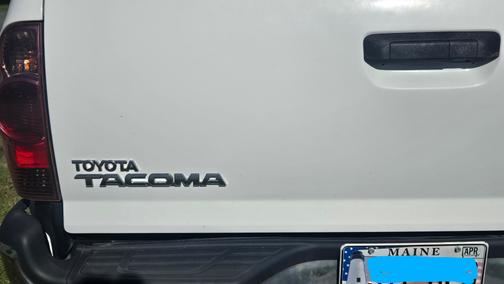 2014 Toyota Tacoma Base
