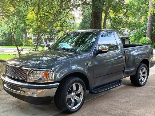 Gray 1998 Ford F-150 XLT Flareside