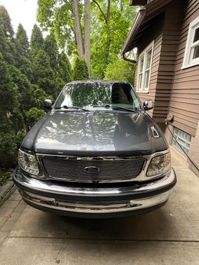 Gray 1998 Ford F-150 XLT Flareside