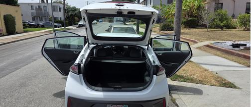 White 2020 Hyundai IONIQ Plug-In Hybrid SE