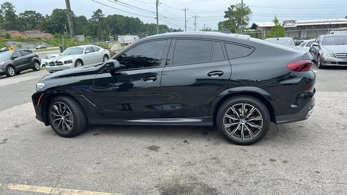 2023 BMW X6 xDrive40i