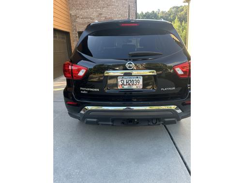 2017 Nissan Pathfinder Platinum