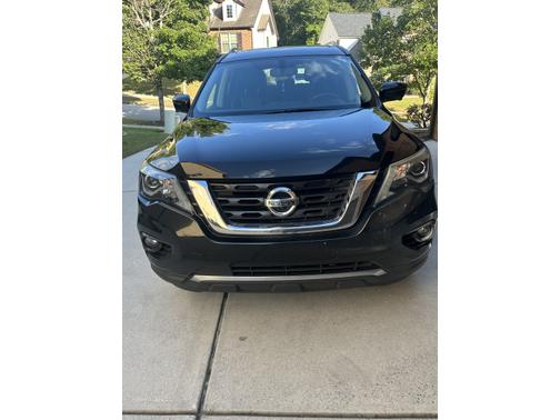 2017 Nissan Pathfinder Platinum