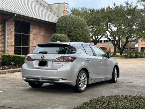 2011 Lexus CT 200h Base