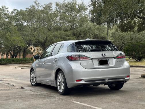 2011 Lexus CT 200h Base