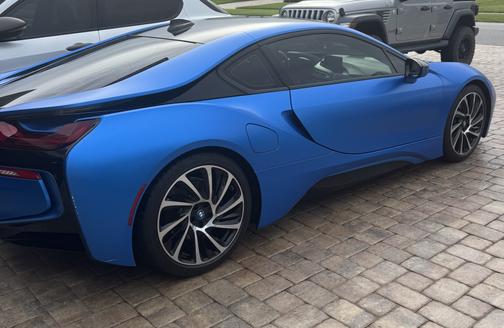 2017 BMW i8 Base