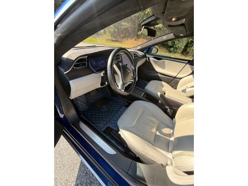 2015 Tesla Model S 70D