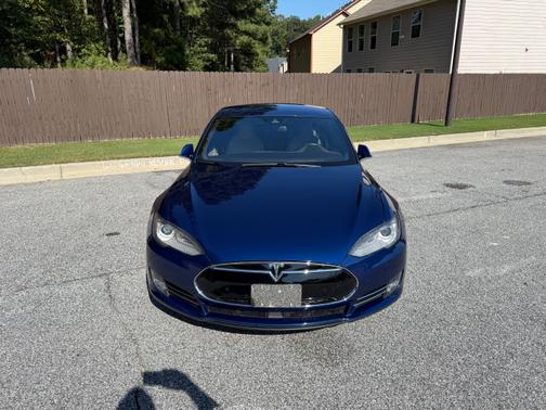 2015 Tesla Model S 70D