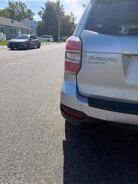 Silver 2015 Subaru Forester 2.5i Limited