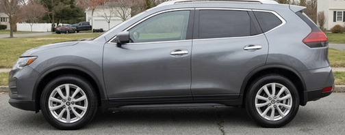 Gray 2020 Nissan Rogue Sport SV