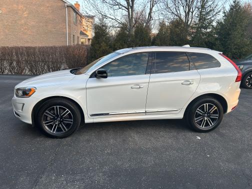 2017 Volvo XC60 T5 Dynamic