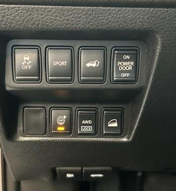 Silver 2014 Nissan Rogue SL