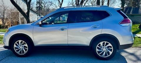 Silver 2014 Nissan Rogue SL