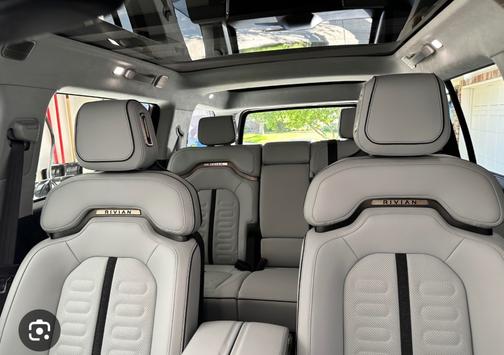 2024 Rivian R1S Adventure Quad-Motor Large Package