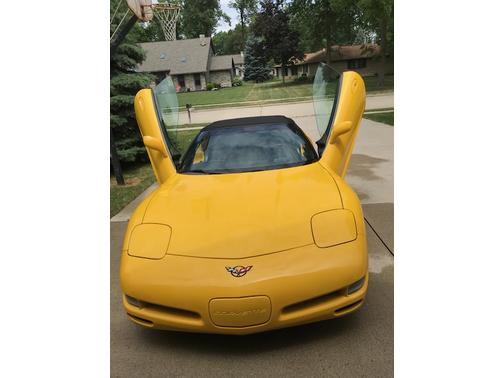 2002 Chevrolet Corvette Base
