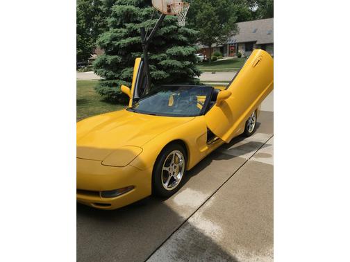 2002 Chevrolet Corvette Base