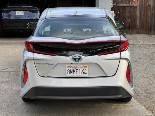 2021 Toyota Prius Prime LE