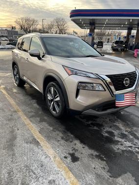Gold 2021 Nissan Rogue SL