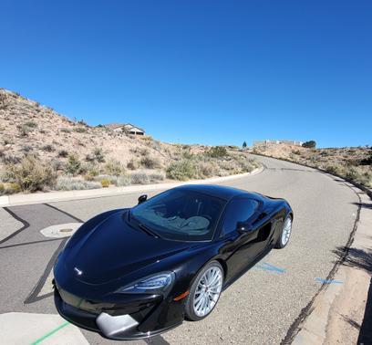 2017 McLaren 570GT Base