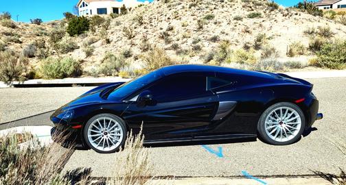 2017 McLaren 570GT Base