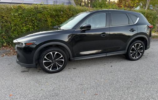 2022 Mazda CX-5 2.5 S Premium Package