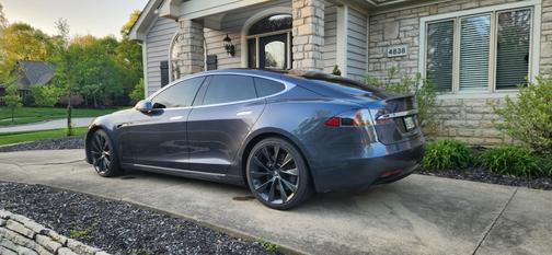 2020 Tesla Model S Long Range Plus
