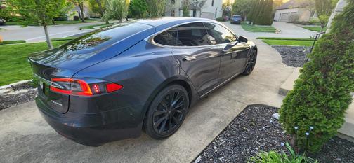 2020 Tesla Model S Long Range Plus