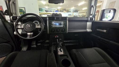 2012 Toyota FJ Cruiser Base