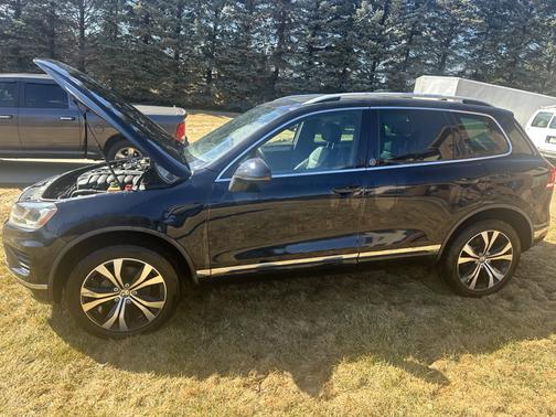 2017 Volkswagen Touareg V6 Wolfsburg Edition