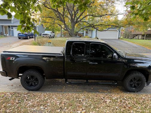 Black 2011 GMC Sierra 1500 SLE