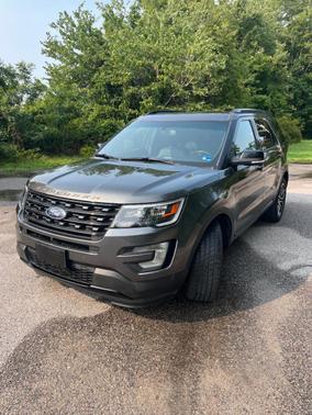 Gray 2016 Ford Explorer Sport