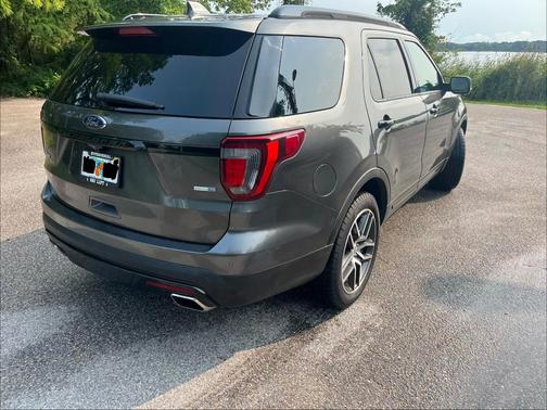 Gray 2016 Ford Explorer Sport