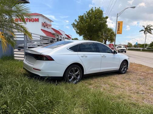 White 2024 Honda Accord EX