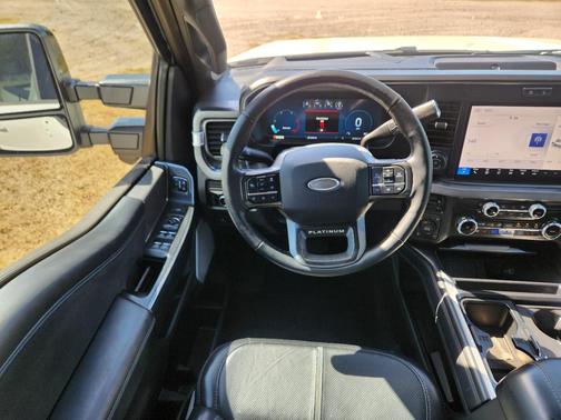 White 2025 Ford F-350 Platinum