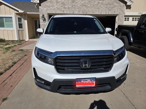 White 2023 Honda Ridgeline RTL