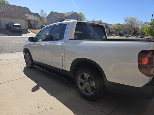 White 2023 Honda Ridgeline RTL